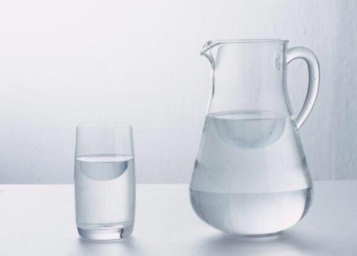 白开水反复的烧会不会喝了对身体有很大害处？