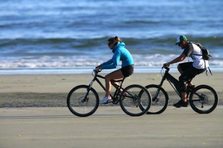 骑车和跑步哪种运动对人体更有帮助作用？